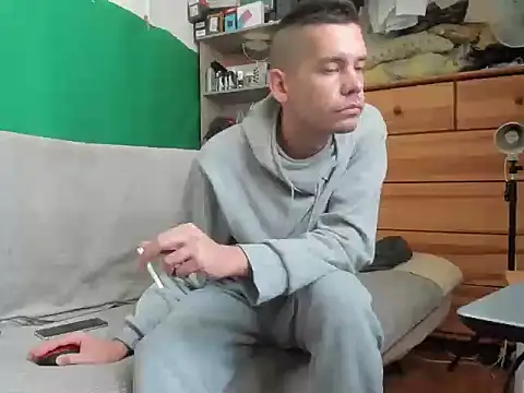 viraglaci18xh online show from November 2, 2025, 12:21 pm