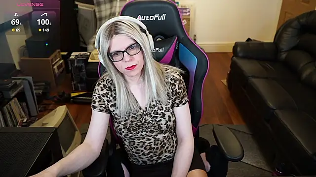 Snapshot of KelseyCobalt chatting on February 9, 2026, 9:46 pm KelseyCobalt online show from February 9, 2026, 9:46 pm