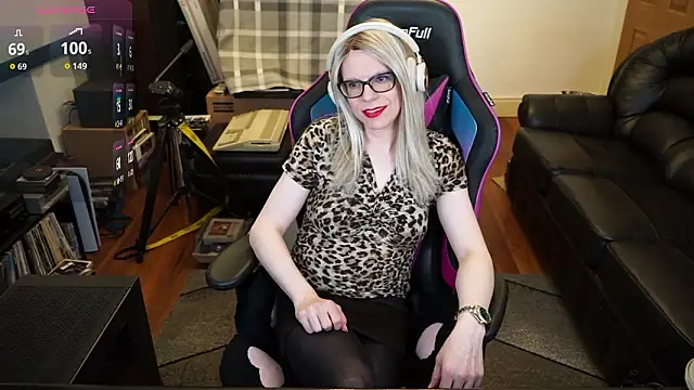 Snapshot of KelseyCobalt chatting on February 5, 2026, 7:53 pm KelseyCobalt online show from February 5, 2026, 7:53 pm