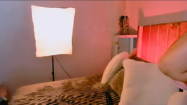 Snapshot of dulce_doll1 chatting on January 10, 2026, 3:35 am dulce doll1 online show from January 10, 2026, 3:35 am