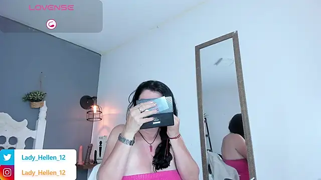 Snapshot of LADY_HELLEN chatting on September 24, 2025, 7:09 pm LADY HELLEN online show from September 24, 2025, 7:09 pm