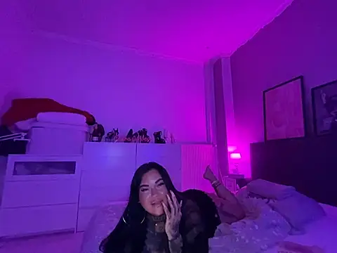  MelinaCurves  online show from January 25, 2025, 4:23 am