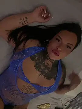  MelinaCurves  online show from March 9, 2026, 9:07 pm