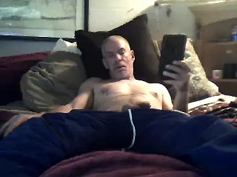Snapshot of Biknight chatting on February 12, 2025, 10:35 am Biknight online show from February 12, 2025, 10:35 am