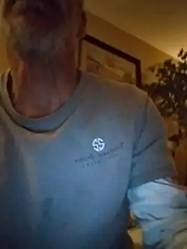 Snapshot of Biknight chatting on December 5, 2025, 3:38 am Biknight online show from December 5, 2025, 3:38 am