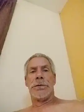 Snapshot of Biknight chatting on February 25, 2026, 12:11 am Biknight online show from February 25, 2026, 12:11 am