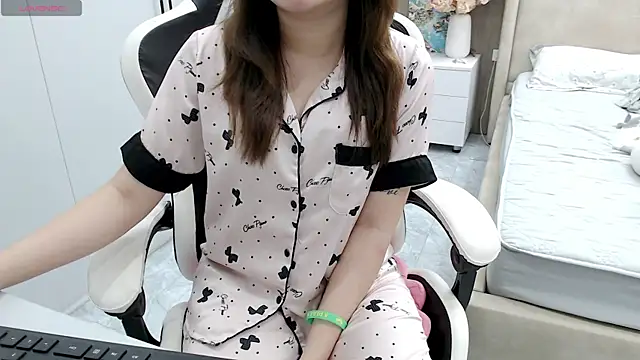 Snapshot of Hanako_love chatting on March 22, 2026, 4:08 pm Hanako love online show from March 22, 2026, 4:08 pm