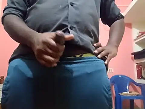 Snapshot of Aneesh007m chatting on March 3, 2026, 6:04 pm Aneesh007m online show from March 3, 2026, 6:04 pm