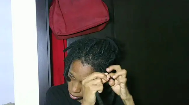 Snapshot of africa_deluxe chatting on February 13, 2025, 10:22 pm africa deluxe online show from February 13, 2025, 10:22 pm