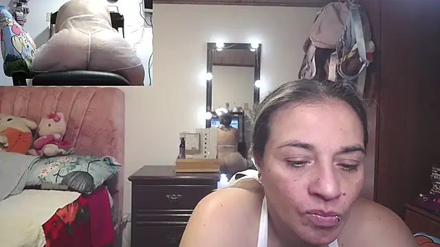 Snapshot of zoe_hotxxx chatting on April 6, 2026, 1:56 pm zoe hotxxx online show from April 6, 2026, 1:56 pm