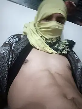 Snapshot of Hotboyperver chatting on November 2, 2025, 11:32 pm Hotboyperver online show from November 2, 2025, 11:32 pm