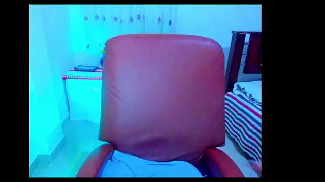 BrianaGarner online show from October 17, 2025, 9:05 pm