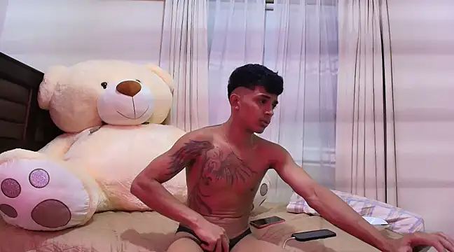  dannyaldana  online show from February 4, 2025, 10:00 am