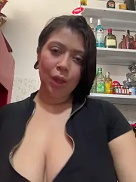 Snapshot of emilyjohanson chatting on January 6, 2026, 5:17 pm emilyjohanson online show from January 6, 2026, 5:17 pm