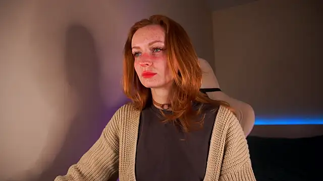 Snapshot of Liuba_Fox chatting on March 19, 2025, 8:43 pm Liuba Fox online show from March 19, 2025, 8:43 pm