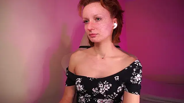 Liuba Fox online show from November 14, 2025, 7:17 pm