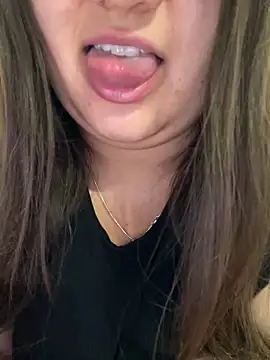 Snapshot of Jane_BBW chatting on December 22, 2025, 12:05 pm Jane BBW online show from December 22, 2025, 12:05 pm