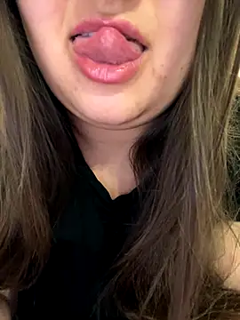 Snapshot of Jane_BBW chatting on December 16, 2025, 7:34 am Jane BBW online show from December 16, 2025, 7:34 am