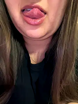 Snapshot of Jane_BBW chatting on January 6, 2026, 3:21 am Jane BBW online show from January 6, 2026, 3:21 am