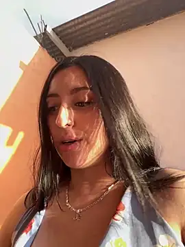 Snapshot of Sofhi_corolinne31 chatting on March 12, 2025, 10:28 pm Sofhi corolinne31 online show from March 12, 2025, 10:28 pm