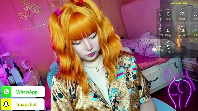 HOTnWILDalice online show from November 3, 2025, 2:17 am