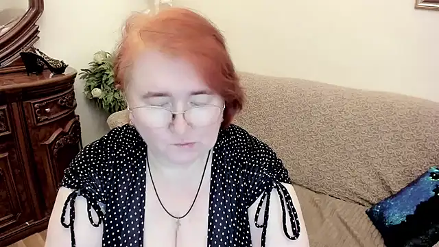 leiamillersonn online show from March 10, 2026, 7:34 am