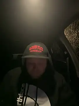 6crimson6 online show from March 11, 2025, 6:19 am