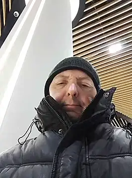 Snapshot of Pokaz2020 chatting on February 12, 2025, 6:40 pm Pokaz2020 online show from February 12, 2025, 6:40 pm