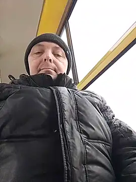 Snapshot of Pokaz2020 chatting on February 28, 2025, 8:31 am Pokaz2020 online show from February 28, 2025, 8:31 am