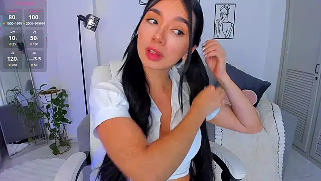 marianasilvax online show from September 12, 2025, 9:25 pm