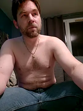 Snapshot of tom_sauwer chatting on November 16, 2025, 11:30 pm tom sauwer online show from November 16, 2025, 11:30 pm