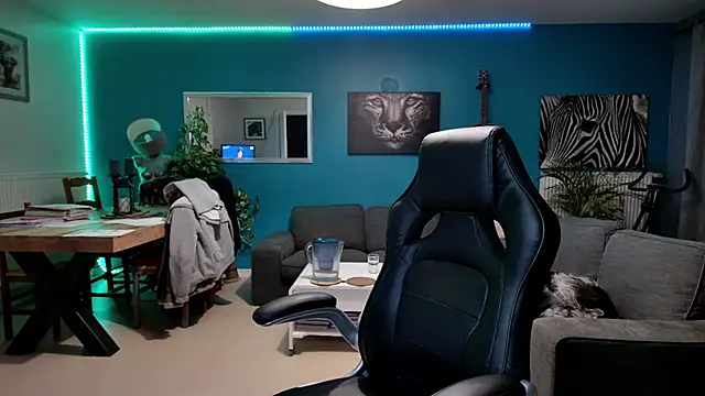 tom sauwer online show from November 23, 2025, 10:53 pm