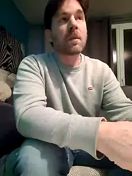 tom sauwer online show from December 15, 2025, 11:10 pm