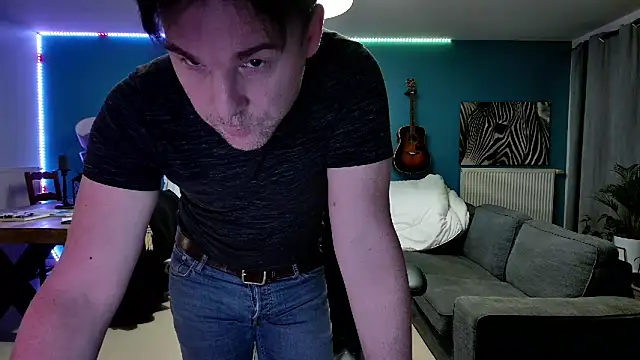 Snapshot of tom_sauwer chatting on March 7, 2025, 10:43 pm tom sauwer online show from March 7, 2025, 10:43 pm