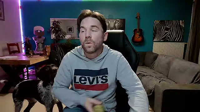 Snapshot of tom_sauwer chatting on December 5, 2024, 2:04 am tom sauwer online show from December 5, 2024, 2:04 am