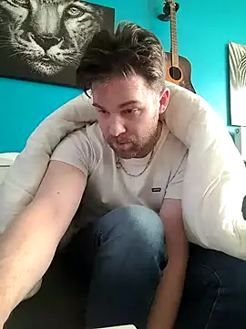 Snapshot of tom_sauwer chatting on February 21, 2025, 11:33 am tom sauwer online show from February 21, 2025, 11:33 am