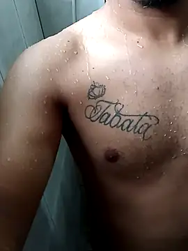 Snapshot of garoto1997 chatting on November 6, 2025, 5:39 pm garoto1997 online show from November 6, 2025, 5:39 pm