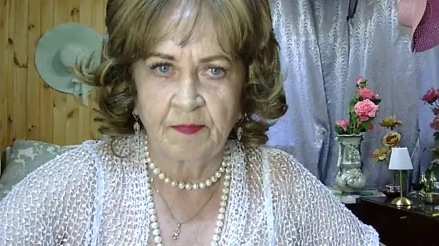 Snapshot of Emma52610 chatting on July 25, 2026, 4:35 pm Emma52610 online show from July 25, 2026, 4:35 pm