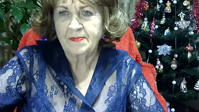 Snapshot of Emma52610 chatting on January 8, 2026, 6:25 pm Emma52610 online show from January 8, 2026, 6:25 pm