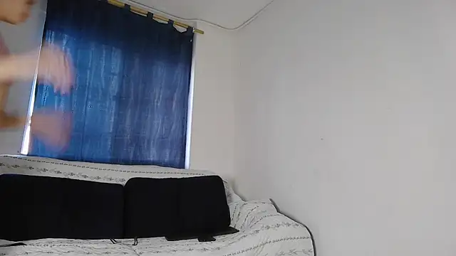 luna sexxy online show from February 12, 2026, 7:46 pm