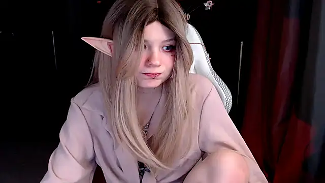 Snapshot of MissToree chatting on March 9, 2025, 9:46 pm MissToree online show from March 9, 2025, 9:46 pm