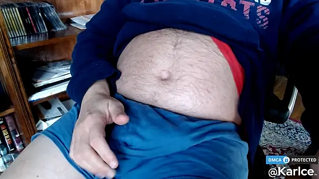 Snapshot of karlce chatting on December 15, 2024, 10:15 pm karlce online show from December 15, 2024, 10:15 pm