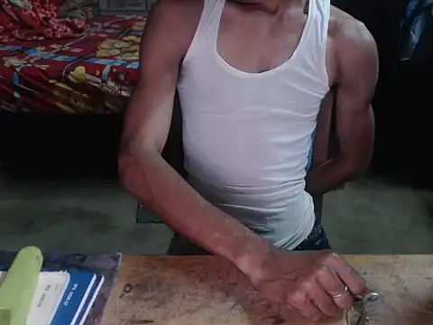 Snapshot of ThethunderPo chatting on April 13, 2026, 4:33 pm ThethunderPo online show from April 13, 2026, 4:33 pm