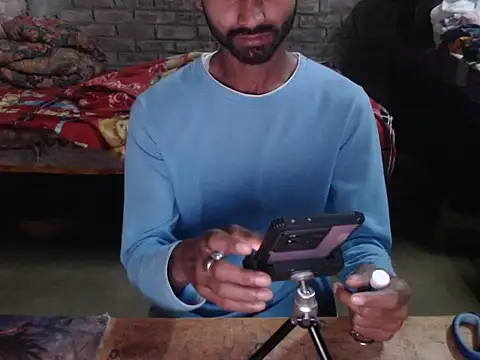 Snapshot of ThethunderPo chatting on March 30, 2026, 3:19 am ThethunderPo online show from March 30, 2026, 3:19 am