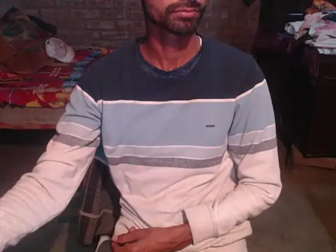 Snapshot of ThethunderPo chatting on February 28, 2026, 3:44 pm ThethunderPo online show from February 28, 2026, 3:44 pm