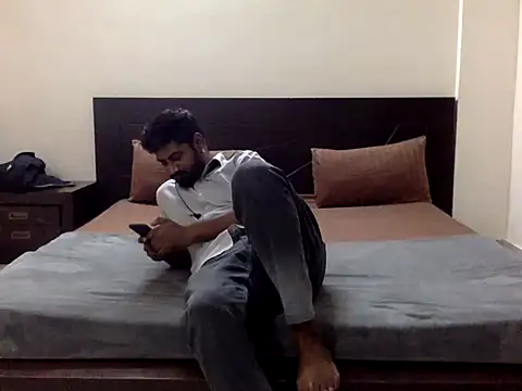 bossno2596 online show from February 18, 2026, 6:22 am