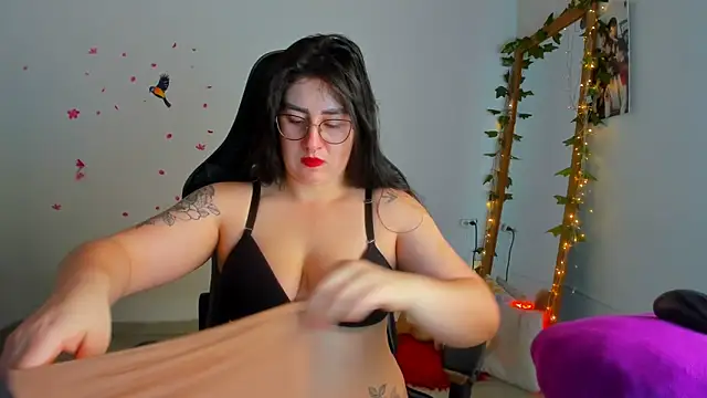 Susan Foxx online show from December 14, 2025, 7:19 pm