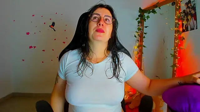 Susan Foxx online show from October 13, 2025, 7:15 pm