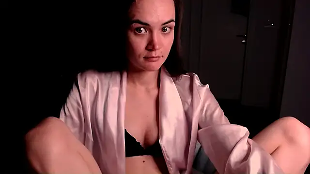 Snapshot of EvelynGG chatting on November 26, 2025, 6:30 pm EvelynGG online show from November 26, 2025, 6:30 pm