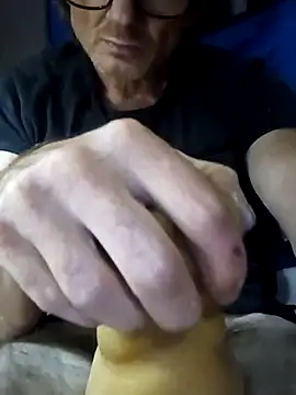 ROBERT0516 online show from September 17, 2025, 11:51 pm